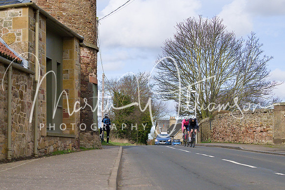 Lap 5 - Alex Luhrs and Will Taylor (Moonglu RT) race through Bolton